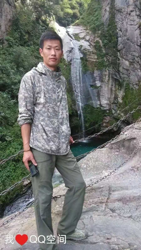 陌颜的第一张照片--鄂州闪婚服务中心